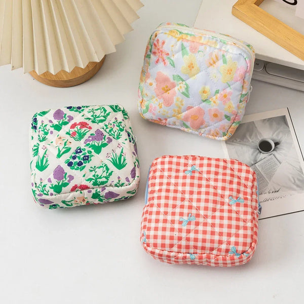 Vintage Sanitary Napkins Storage Bag Sanitary Pad Pouch Portable Tampon Organizer Bag Mini Makeup Lipstick Storage Bag Pouch