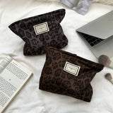 New Leopard Print Travel Cosmetic Lipstick Portable Storage Bag Women Makeup Handbags Cosmetic Organizer Pouch Clutch Hand Bags