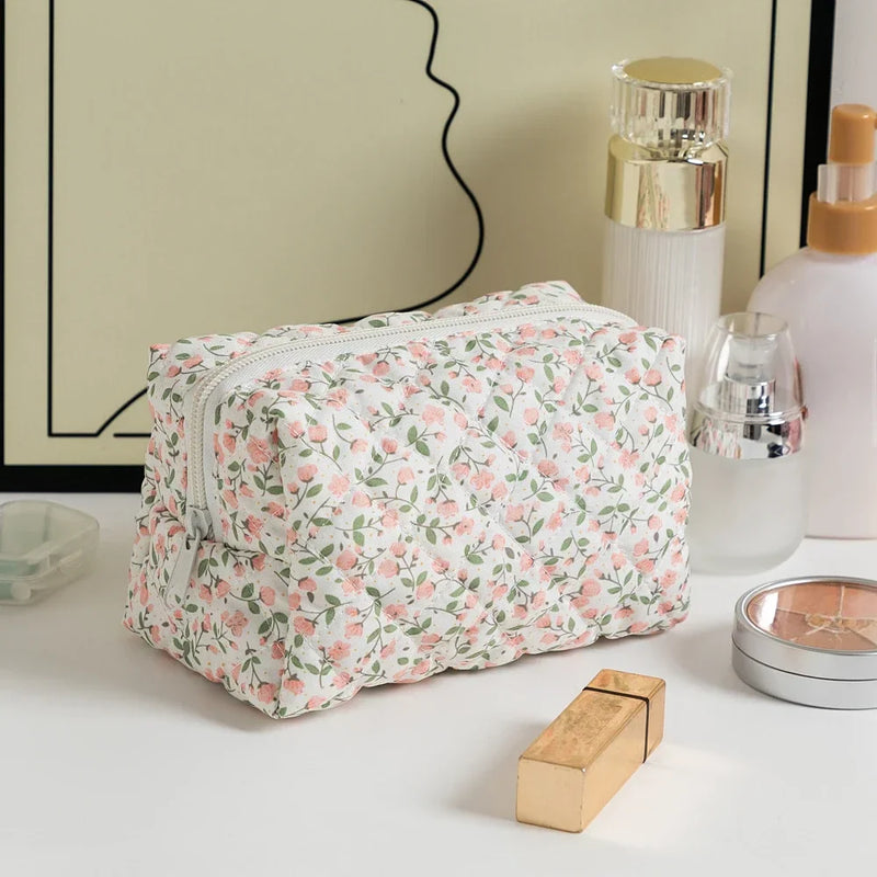 Fashion Flower Makeup Storage Bag Portable Travel Organizer Cosmetic Toiletry Pouch Cute Make Up Handbag Floral Bags