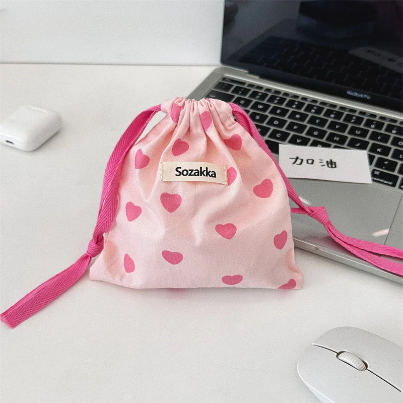 New Pink Love Women Cosmetic Bag Makeup Zipper Bags Purses Coin Lipstick Storage Bag Travel Organizer Toiletry Pouch for Girls
