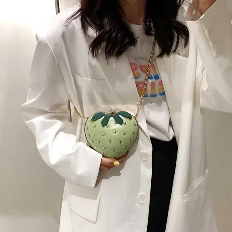 Cute Fruit Strawberry Heart Shape Pu Rivet Mini Fashion Ladies Chain Purse Clutch Bag Shoulder Bag Tote Female Flap Handbag Q5