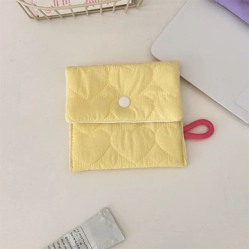 Candy Color Heart Shaped Cosmetic Bag Women Portable Earphones Lipstick Sanitary Napkins Storage Pouch Small Makeup Zipper Bags